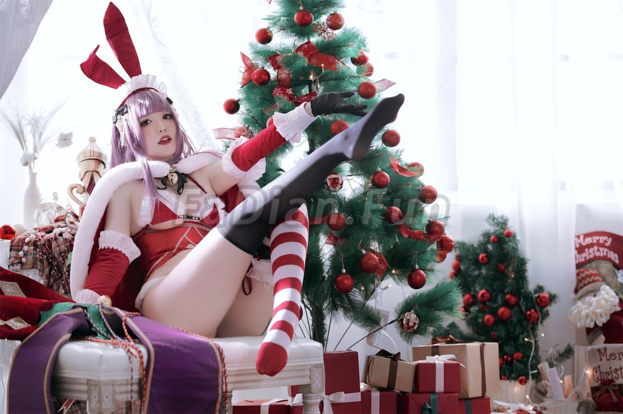 半半子 Christmas Bunny Aike[41P457MB]中的第6张COS预览