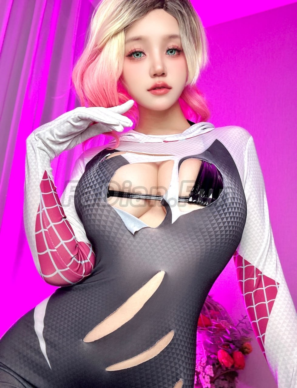 小仓千代w SPider Gwen 蜘蛛格温[20P1V79MB]中的第4张COS预览